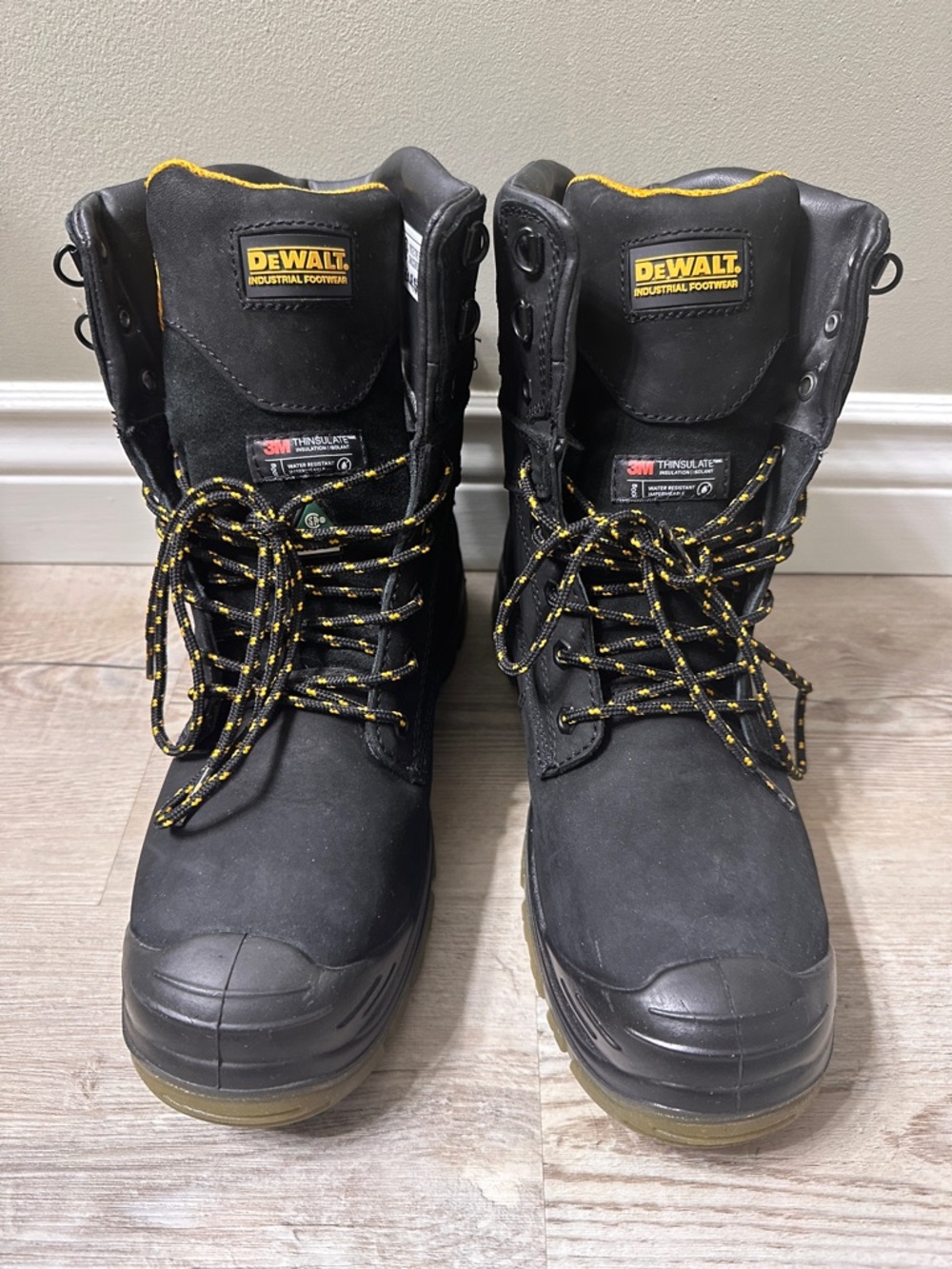 DEWALT Spark 8” Steel Toe Work Boots Sz 10.5 CSA Waterproof